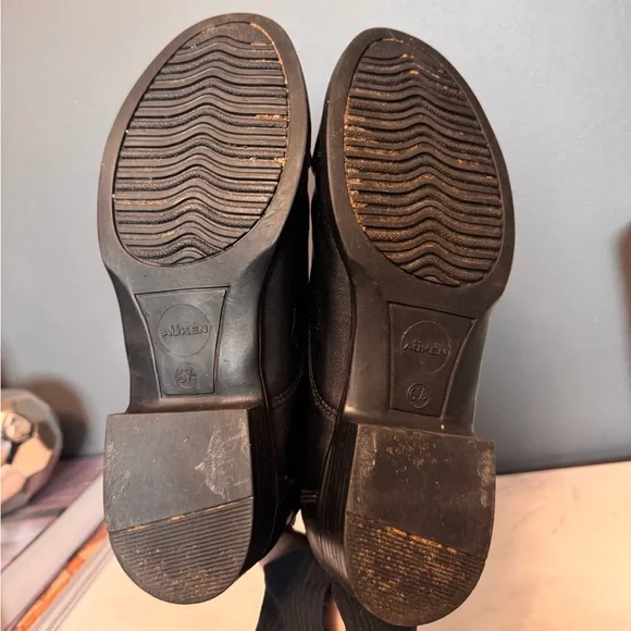 AÜKEN Front-Zip Black Boots - Picture 7 of 8